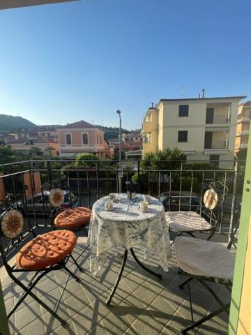 Residenza Marina Apartamento Riva Ligure Exterior foto